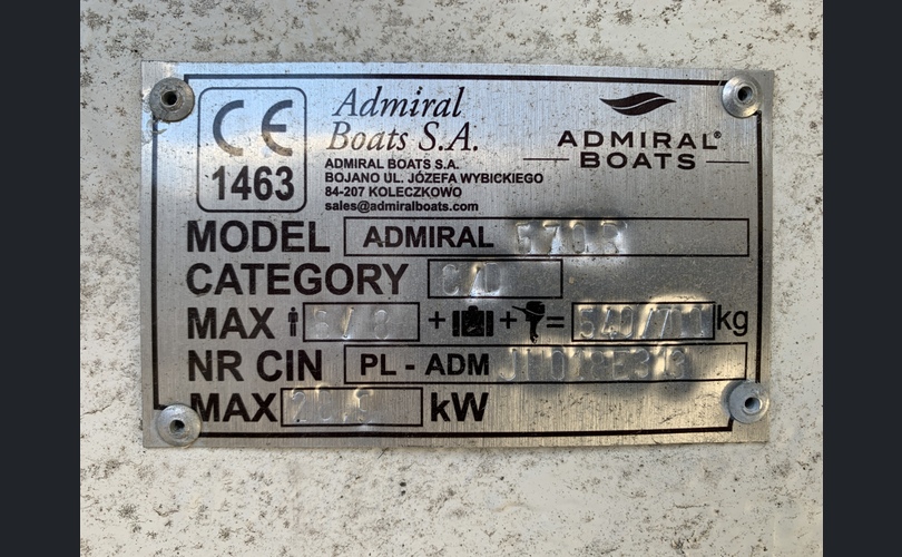 Admiral 570 Retro Moottorivene-kuva-6